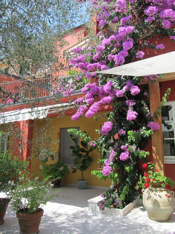 Borgo Antico Apartments Toscolano Maderno Exterior photo