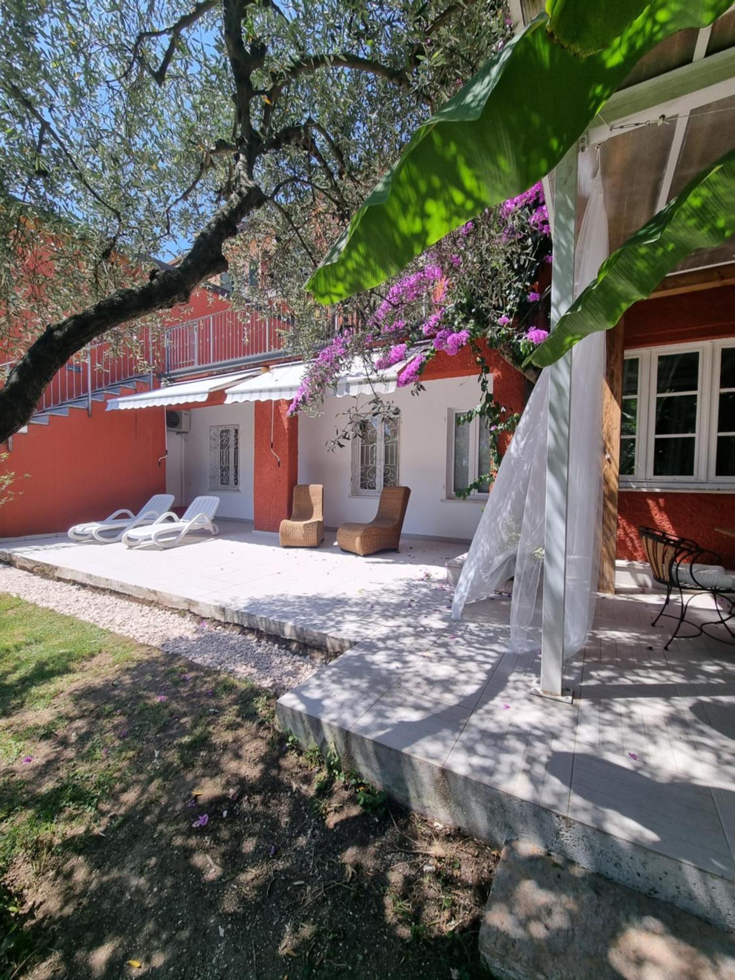 Borgo Antico Apartments Toscolano Maderno Exterior photo